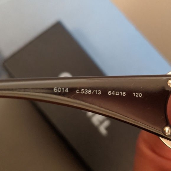 Genuine Chanel sunglasses - Picture 5 of 6